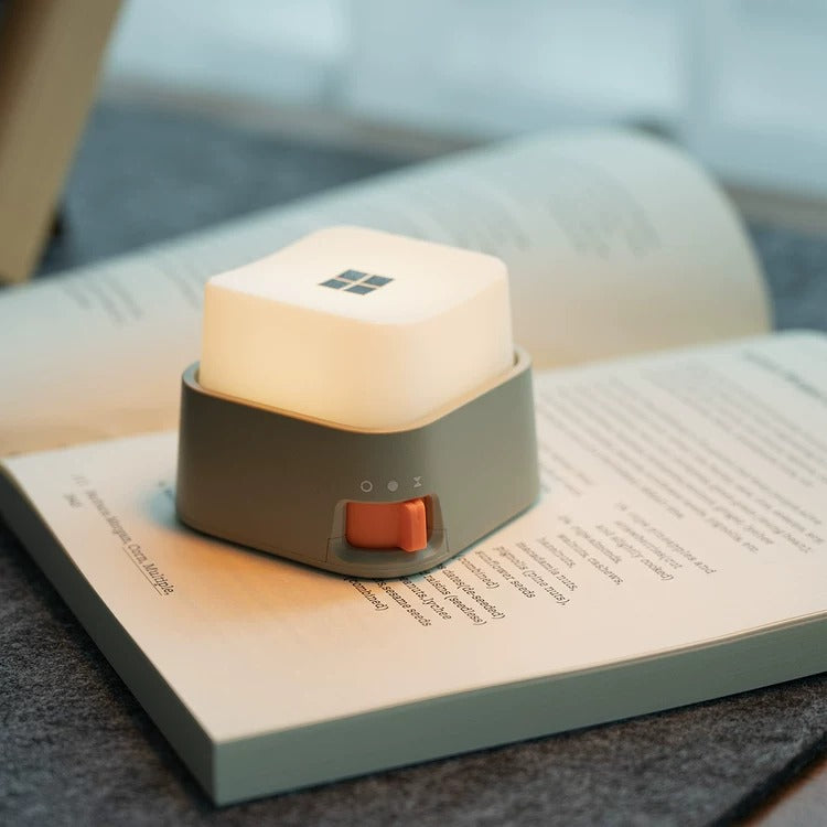 [gallery] WB-7 mini keyboard lamp — product view