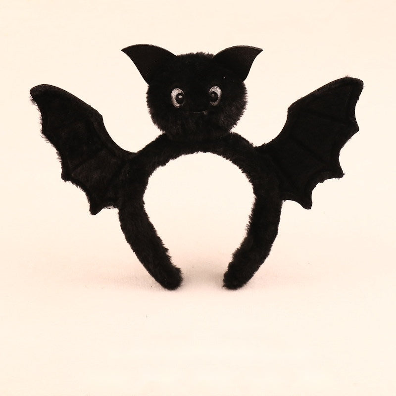 Halloween party headband — Giant bat