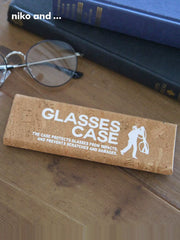 [gallery] Glasses Case print style with books and wire-frame glasses